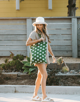 Turks Everyday Tote Sand Cloud