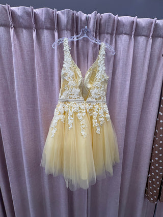 Dave & Johnny A8341 : Yellow : Size 7/8