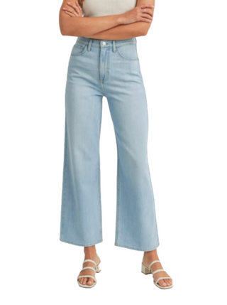 Retro Wide Straight Jean in Light Denim