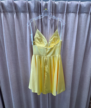 Sherri Hill: 52291 Yellow : 6