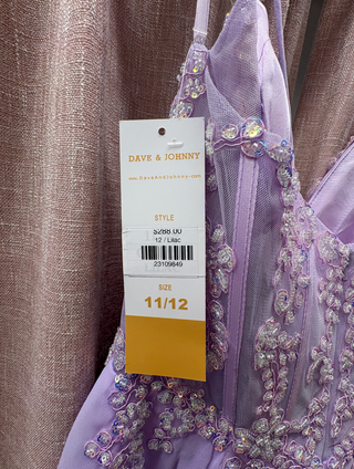 Dave & Johnny: 11789 Lilac : Size 11/12