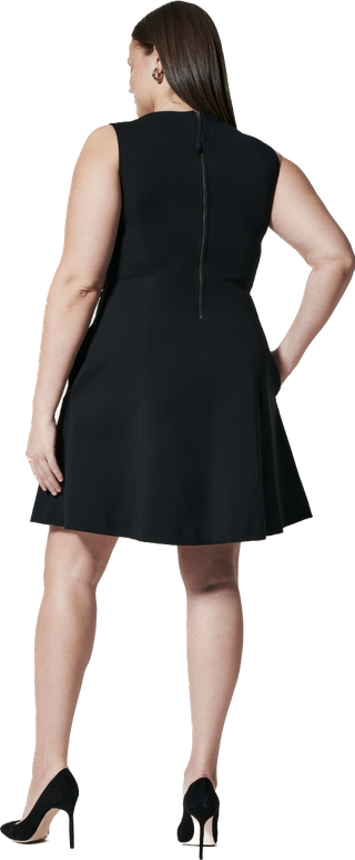 Spanx Perfect Fit & Flare Dress Red is designed using smoothing premium Ponte  fabric, this dress is versatile and easy to dress up or down for any occasion, plus it's machine-washable. Back View. 68%Rayon 28% Rayon 4%Elastaan 