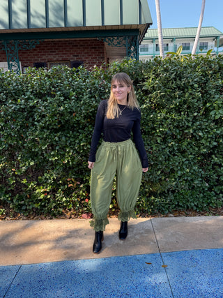 Tie Front Bloomer Pant Olive lace detail