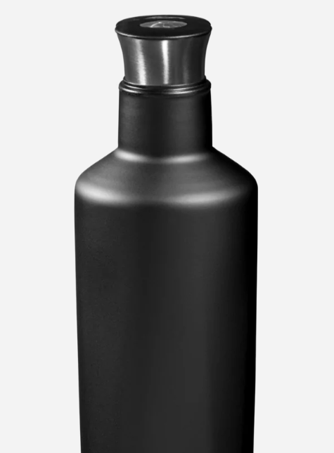 Keeps a full bottle of liquor ice-cold all day. Includes a fully leakproof twist-on cap with a built-in 1.5oz jigger.     Height: 12 inch Circumference: 10.25 inch Capacity 25oz
