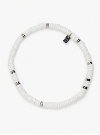 No beach day’s complete without a little sun, sand and our Puka Shell Stretch Anklet! With an easy on-and-off design, this seaside style features all-natural, raw puka shell beads, plus silver spacer beads for some eye-catching shine.